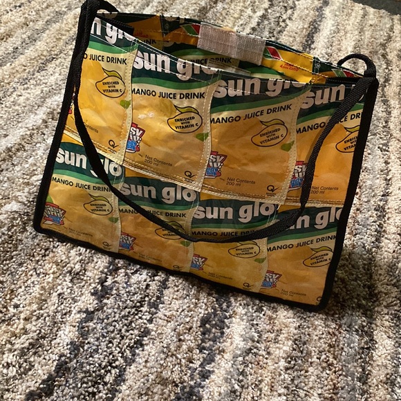Sun Glo Mango Juice Bag - Picture 3 of 9
